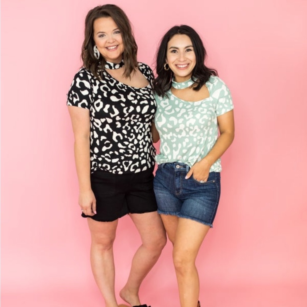 NEW FSL Apparel Black Leopard Cutout Top size small